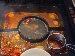 -老牌坊云南鱼豆花火锅(哈西万达店)
