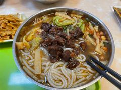 -卓雅桂林米粉