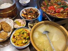 -富正毅三下锅·湘西韵味(天门山索道店)