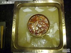 沸腾的锅底-王家渡火锅店(棕榈泉店)