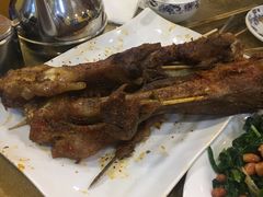 烤羊腿-疆域美食