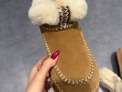 -UGG(燕莎奥特莱斯购物中心店)