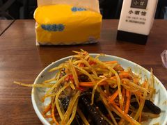 麻辣无骨鸡爪-三生小馆(亭知路店)