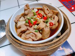 手剪香菇肥肠-喜悦小串丹东小黄牛海鲜烧烤大排档(民主广场店)