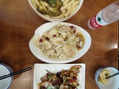 -石磨豆花家常菜·牦牛排土火锅