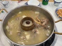 -朴小妹人参鸡汤火锅(长白山万达店)