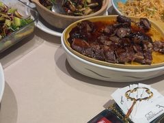 -八府香鸭·啫啫煲(华山路店)