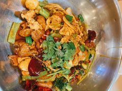 -拿渡麻辣香锅(世茂广场·工三店)