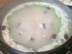 -龙记斑鱼火锅鲜切牛肉自助(红山路店)