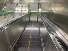 -红土地(地铁站)