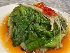 油淋罗马生菜-城南往事·烤鸭·鲁菜(世茂宽厚里·大明湖店)