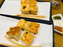 餐前面包蒜黄油-安妮意大利餐厅(世贸天阶店)
