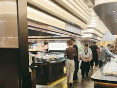 -钱小奴海鲜自助黑金店(杭州滨江龙湖店)
