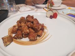 -千灯盛汇·头牌粤菜(致越优城店)