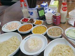 -裕兴记•蟹黄面馆(人民广场店)