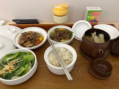 -雪梅月子中心(华侨城店)