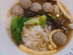 -甘掌门·化州驰名牛杂粉(越秀店)