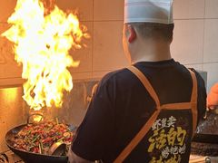 -辣螃铠盆盆蟹大排档(海昌店)