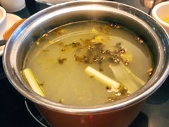 老坛酸菜锅-鲁西肥牛(九方购物中心店)
