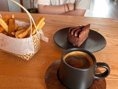 -JINNS锦时 steak&pizza(浸信会礼拜堂旧址店)