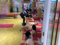 -炫艺舞蹈培训中心(枫尚奥特莱斯店)