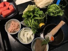 -炙爱鮮貨火锅(中东砂之船店)