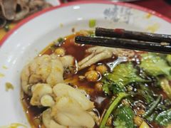 -烧哥美蛙肥肠鱼火锅·十五年社区店