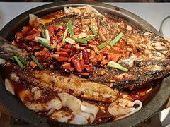 -鸣记脆皮烤鱼·海鲜烤鱼(三八广场店)