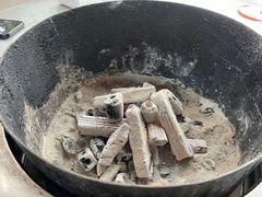 -小辣椒火盆烧烤(温泉南街店)