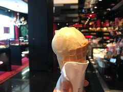 -Salon de The de Joel Robuchon(外滩18号店)