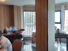 -有红鸡毛店·川菜(建设路店)