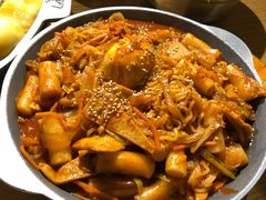 炒年糕-姜虎东白丁烤肉(恒隆广场店)