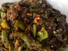 -临江餐馆二楼美食部落
