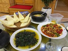-三锅莊·牦牛肉火锅·香格里拉特色藏餐宴请餐厅(菱角塘路店)
