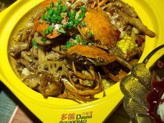 -多嘴肉蟹煲(万达店)