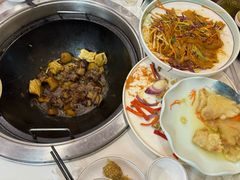 -九妹农家大铁锅东北菜(江湾店)