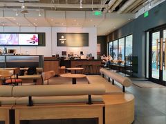 -星巴克臻选(青岛麦凯乐分店)