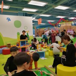 -莫莉幻想儿童乐园(郑州丹尼斯三天地店)