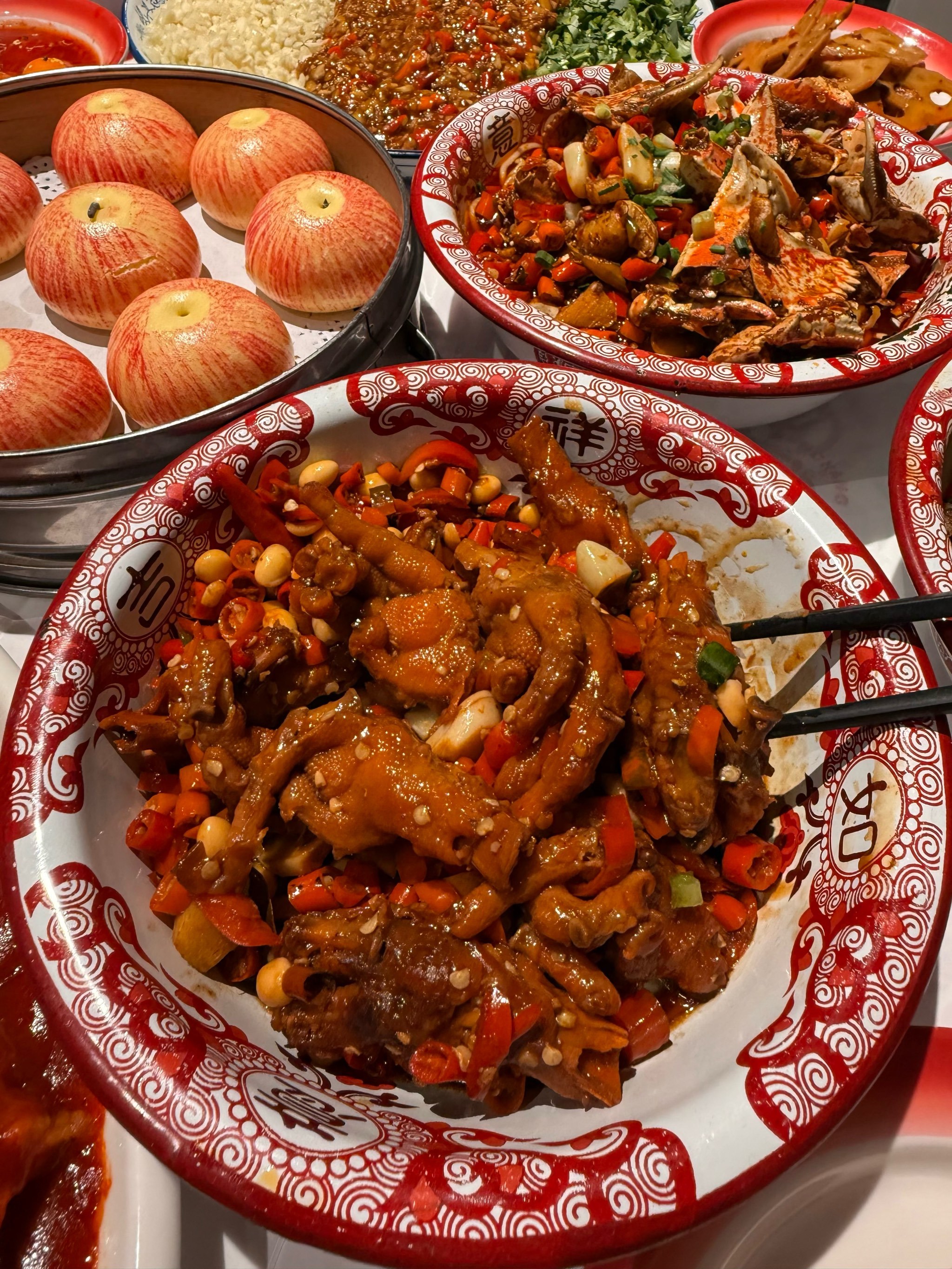 地铁大厦!也太下饭了吧!