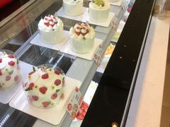 -花花卷卷·鲜食蛋糕(静安久光百货店)