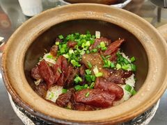 腊肉腊肠饭-红星光发煲仔饭(文海店)