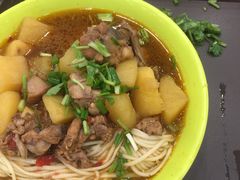 -华中科技大学东三学生食堂