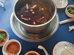 -牛华周记麻辣烫起源店