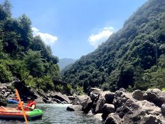 -安吉龙王山峡谷漂流