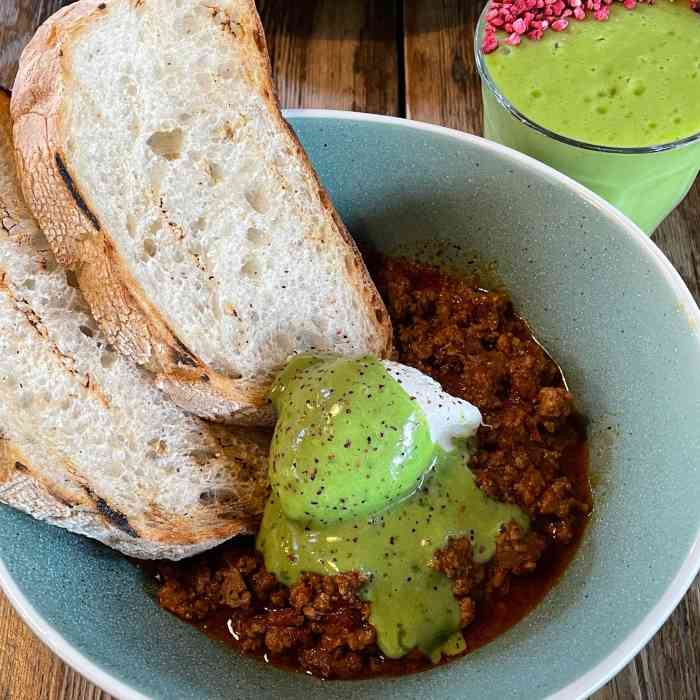 tamper coffee-"自从吃了学校门口的howst的牛油果类菜.