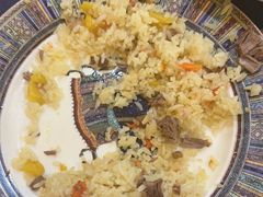 碎肉手抓饭-伊带伊路新疆美食府(呼家楼店)