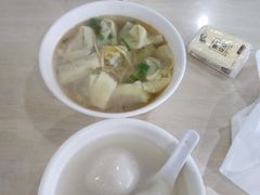 -老西白点心店