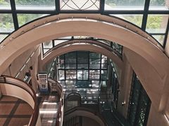 -香港大学