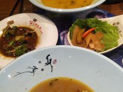 功夫老坛酸菜黄鱼面-哇蛙牛功夫面渝都料理(龙阳广场店)