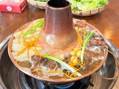 -岳记兴隆·青城腊排铜火锅(融创店)